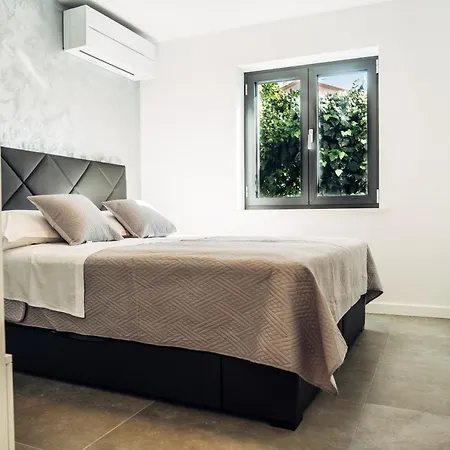 Holiday home Jadran Promajna